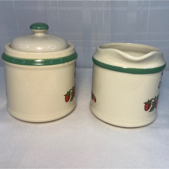 SHEFFIELD STRAWBERRIES 'N CREAM STONEWARE. HARD TO FIND. SUGAR & CREAMER" - Picture 4 of 11